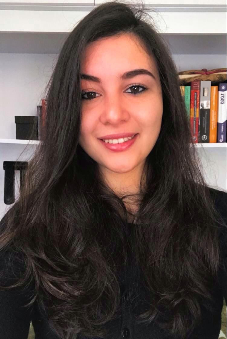 Julia Gonzaga Silva